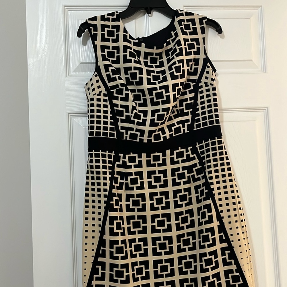 Women’s dress, casual or dress